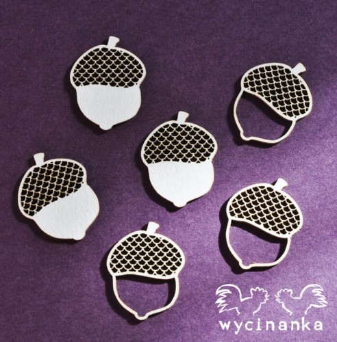  JESIEŃ - żołędzie